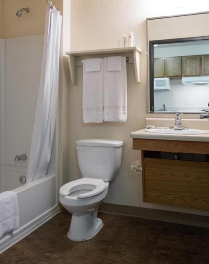 Woodspring Suites الينتاون المظهر الخارجي الصورة