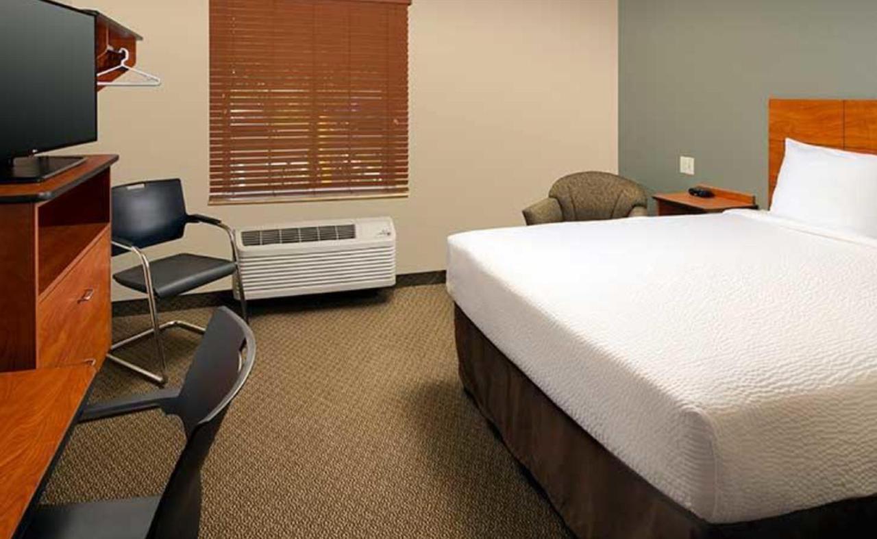 Woodspring Suites الينتاون المظهر الخارجي الصورة