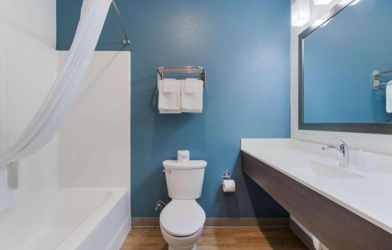 Woodspring Suites الينتاون المظهر الخارجي الصورة