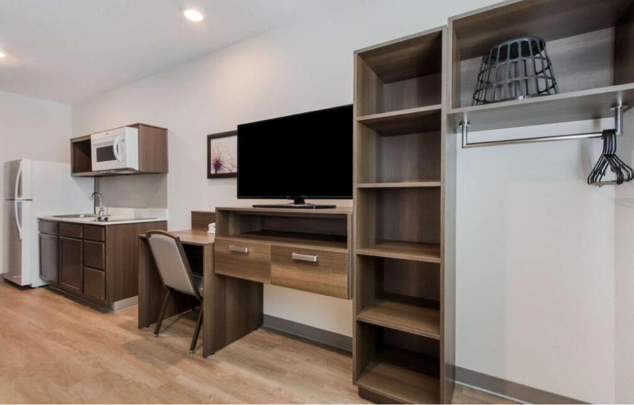 Woodspring Suites الينتاون المظهر الخارجي الصورة
