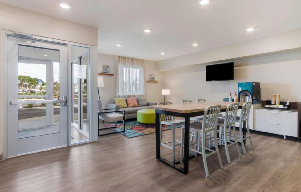 Woodspring Suites الينتاون المظهر الخارجي الصورة