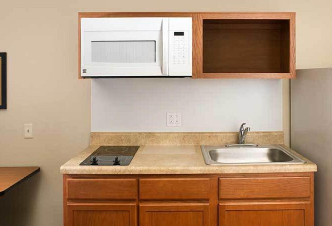 Woodspring Suites الينتاون المظهر الخارجي الصورة