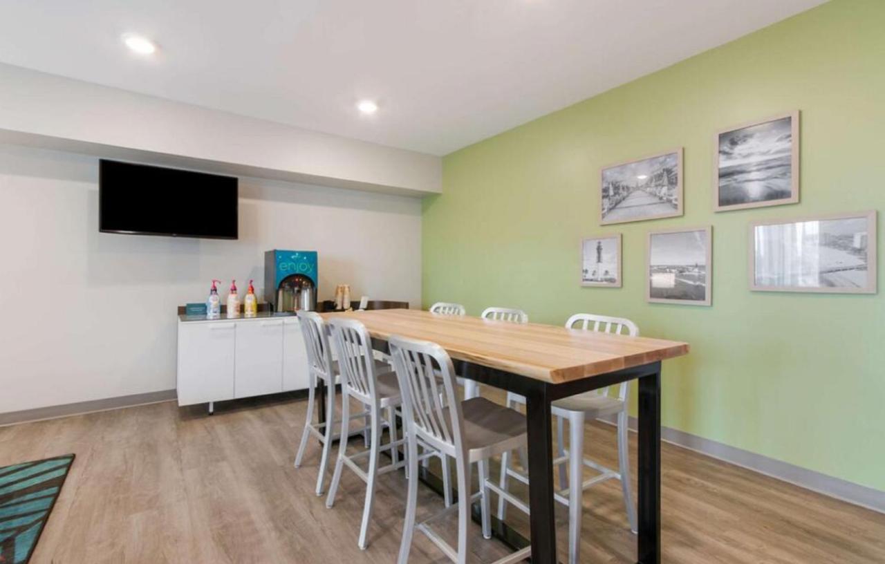 Woodspring Suites الينتاون المظهر الخارجي الصورة