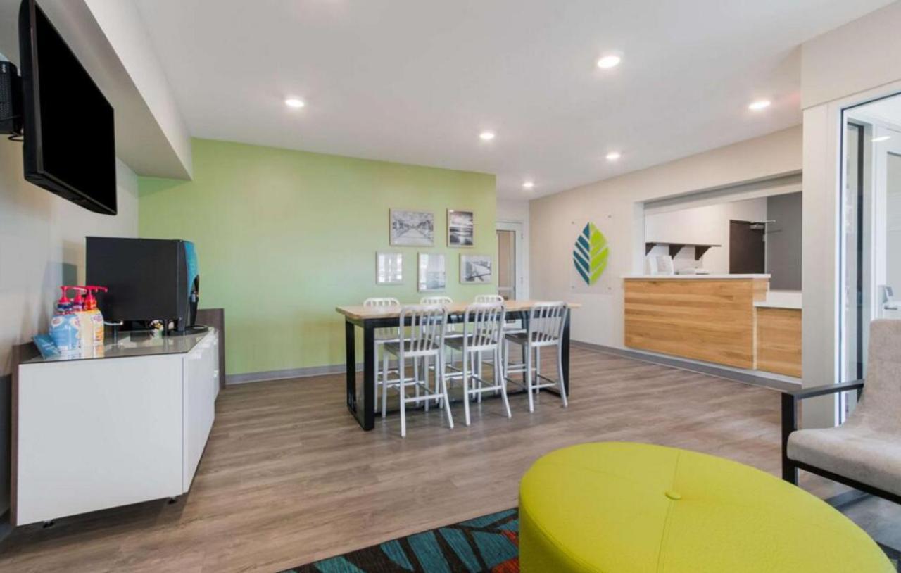 Woodspring Suites الينتاون المظهر الخارجي الصورة
