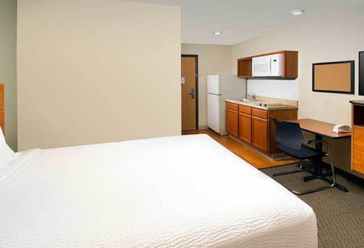 Woodspring Suites الينتاون المظهر الخارجي الصورة