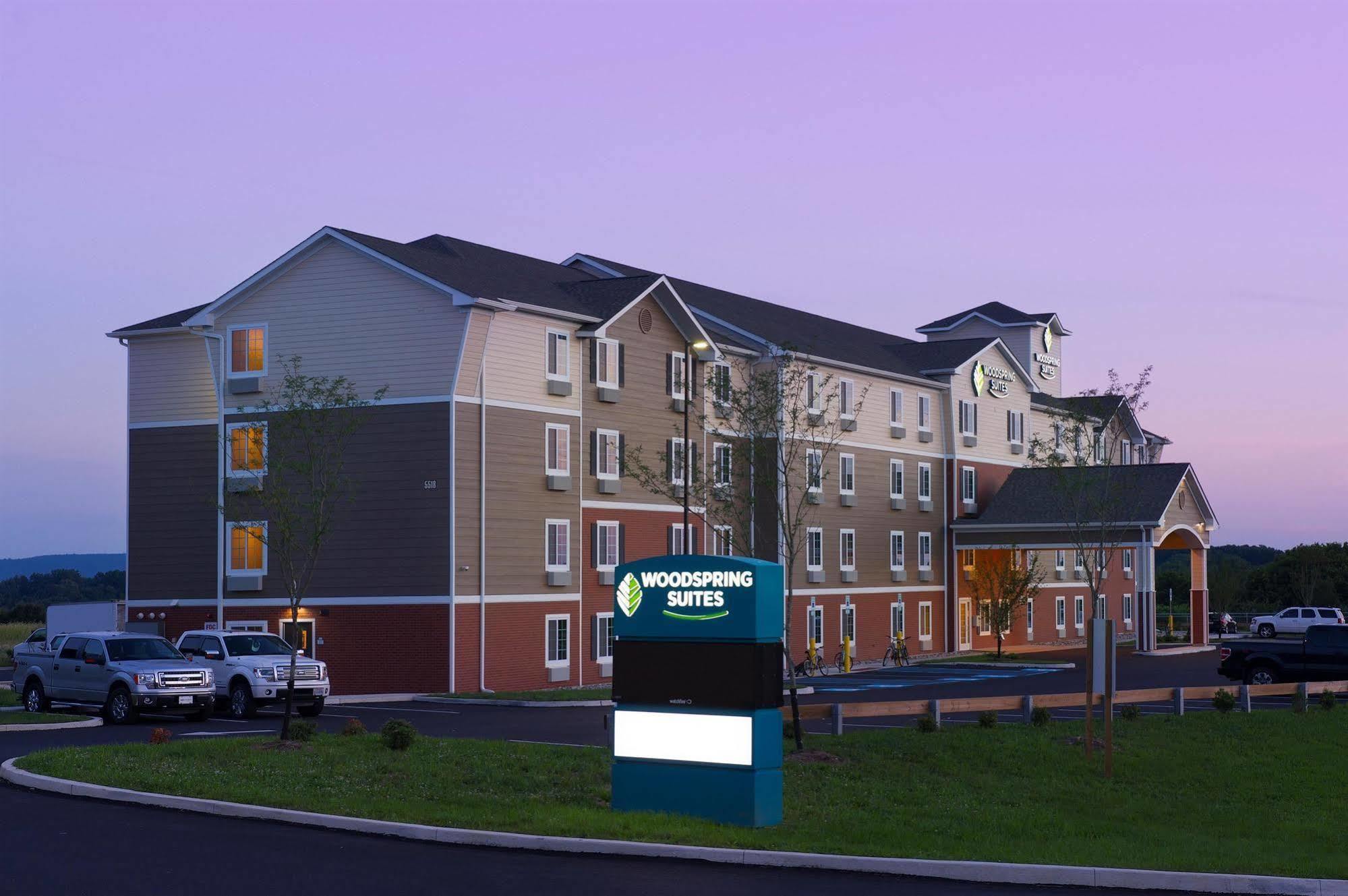 Woodspring Suites الينتاون المظهر الخارجي الصورة