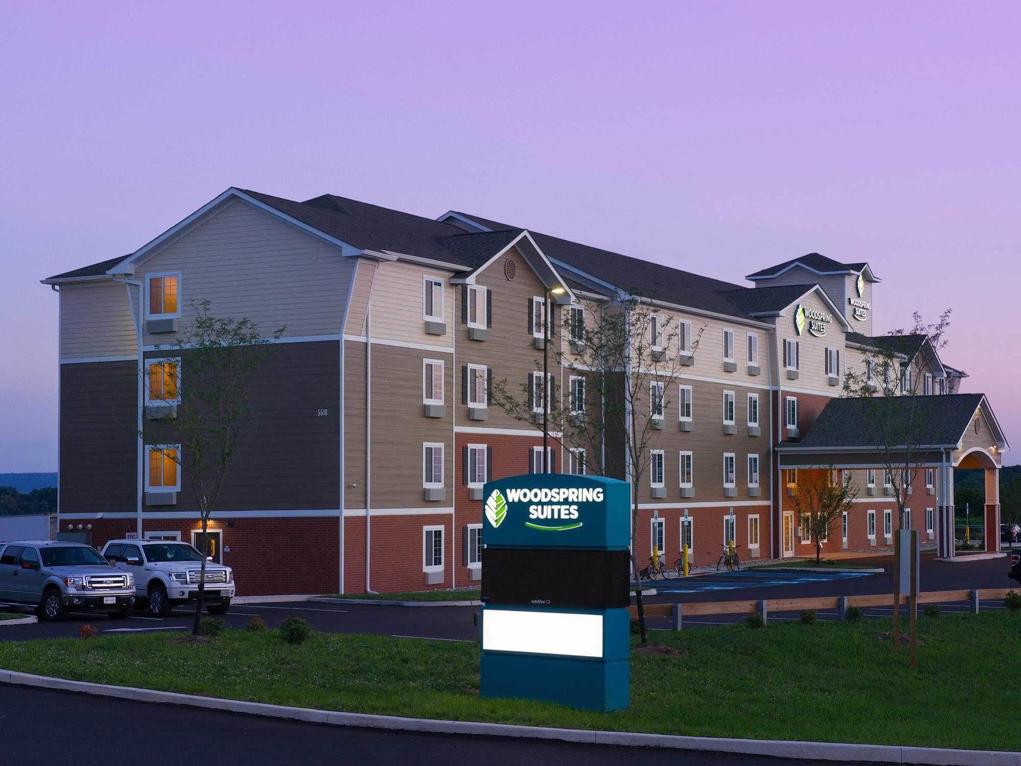 Woodspring Suites الينتاون المظهر الخارجي الصورة